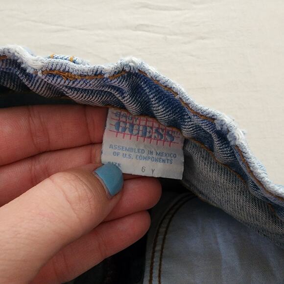 Vintage Guess Light Wash Jean Shorts kids 6 - Picture 6 of 6
